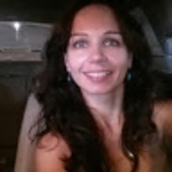 Meet your Posher, Lenka - Picture 1 of 1